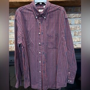 Men's long sleeve Izod button down shirt